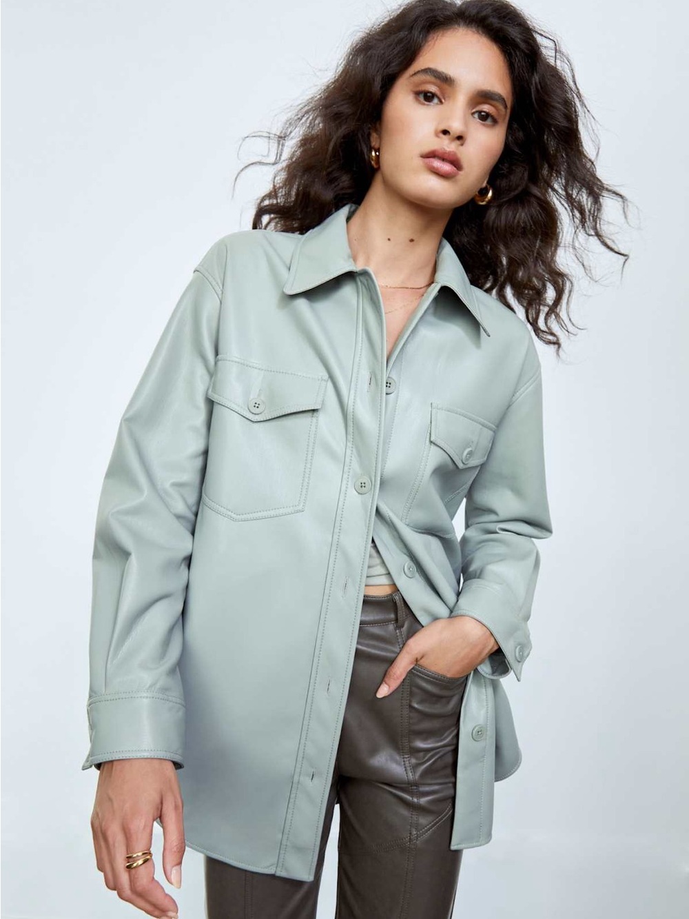 Aritzia Wilfred The GANNA™ SHIRT JACKET Vegan Leather Size Medium